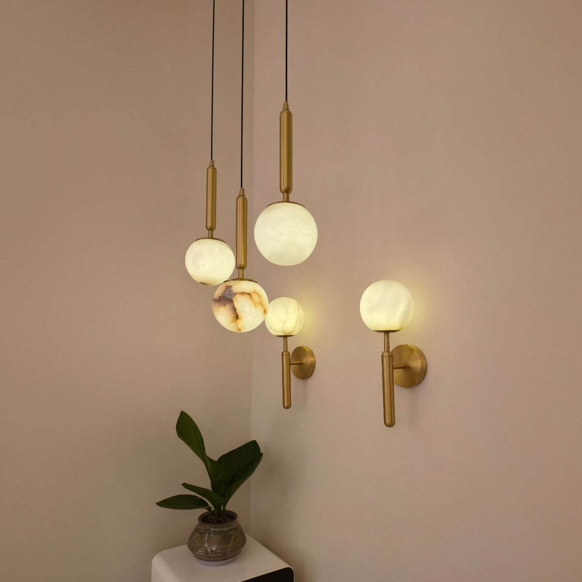 Luceris Alabaster Globe Pendant Light - Brushed Brass