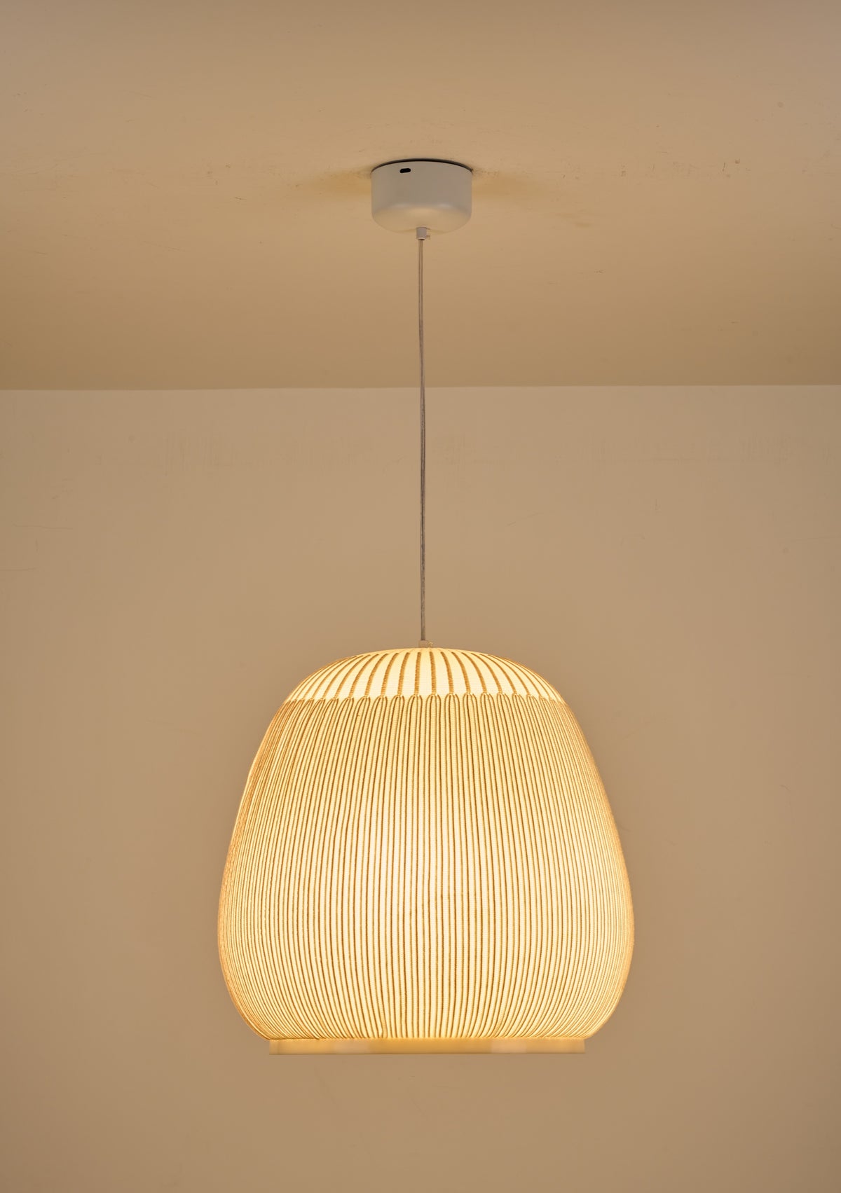 MOPOCE Pleat Tall Pendant — illuminated product view