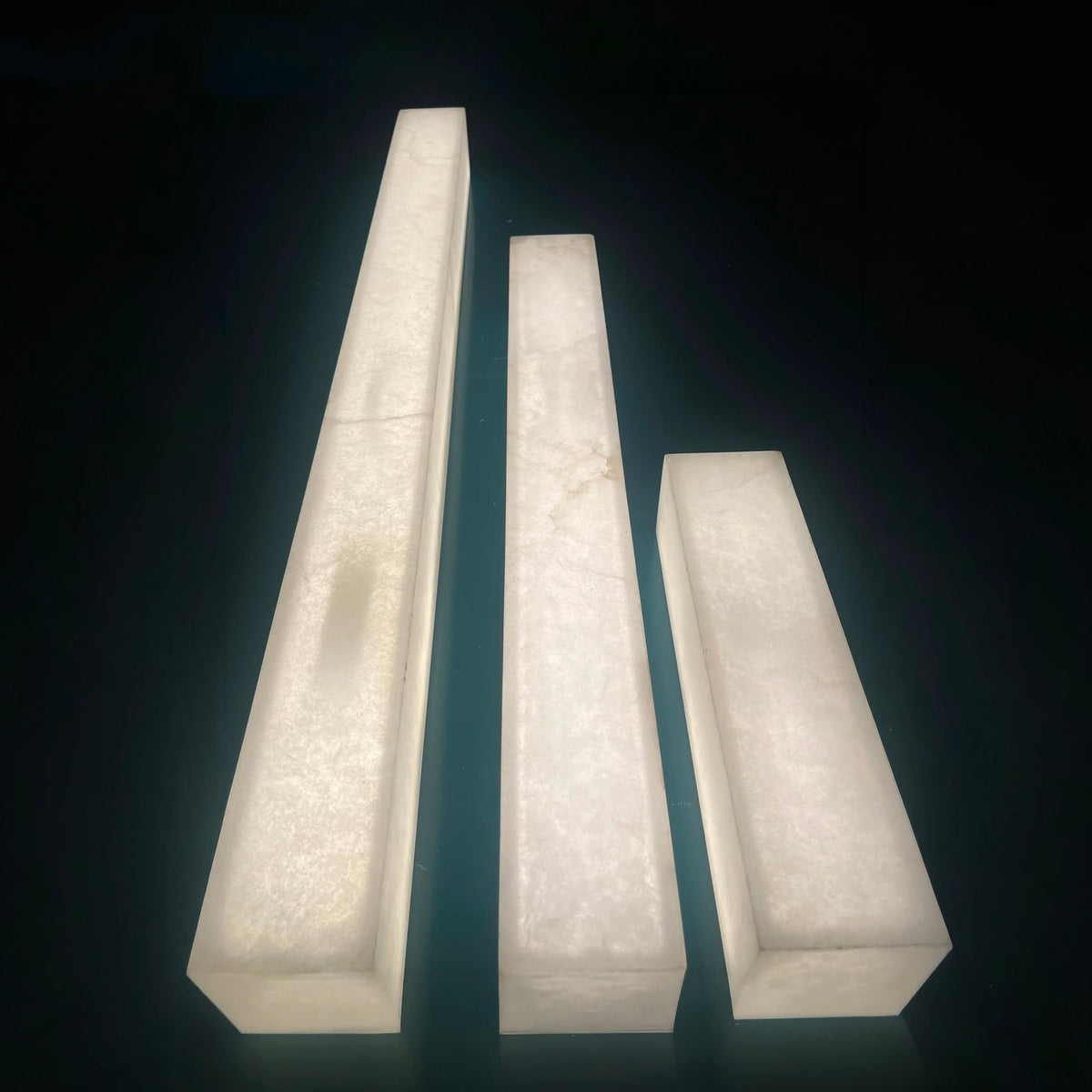 Valmera LED Slim Vertical Alabaster Wall Light - Soft White