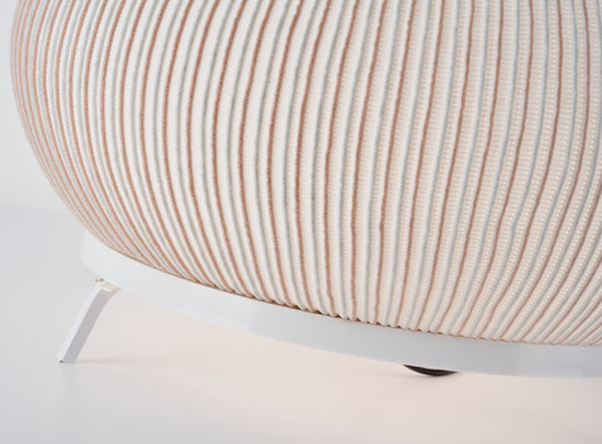 MOPOCE Pleat Low Table Lamp — knitted shade detail