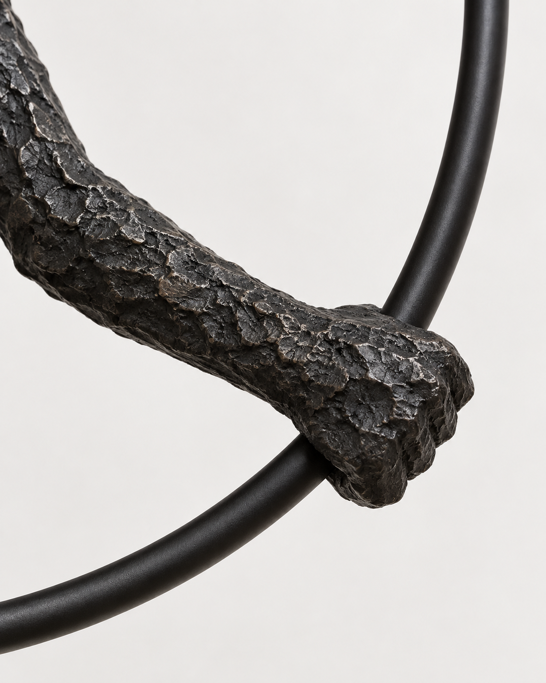 Torera Sculptural Floor Lamp — AI-generated resin and aluminium detail illustration