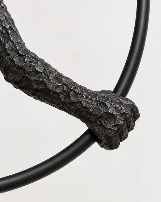 Torera Sculptural Floor Lamp — AI-generated resin and aluminium detail illustration