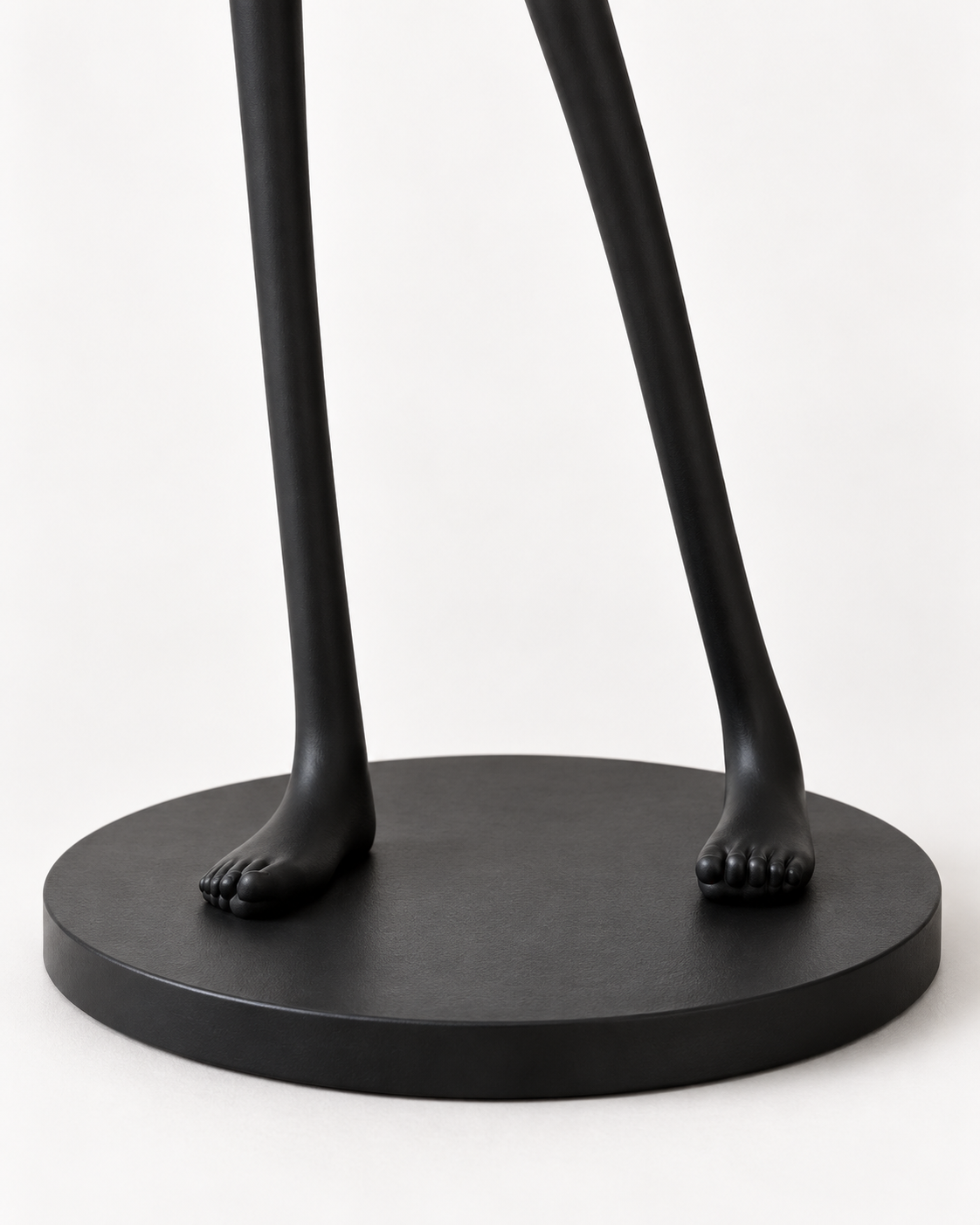 Varita Sculptural Resin Floor Lamp — AI-generated resin base detail illustration